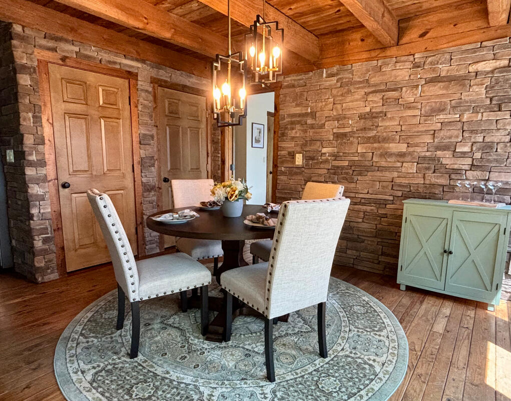 Big Canoe Staging Project / Dining Room - Margot Weatherford EXP Realty